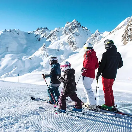 Apartman 2 Pieces A La Tania - Balcon, Skis Aux Pieds, Ideal 4 Pers, Proche Commerces - Fr-1-182a-27 Courchevel